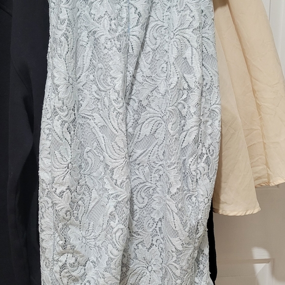 Tulip hem, wrap style bodycon - Picture 3 of 3